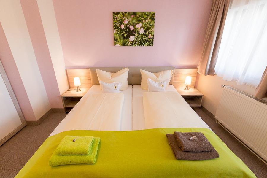 Kraeuterhotel Garni Zur Klostergrotte Nohra  Extérieur photo