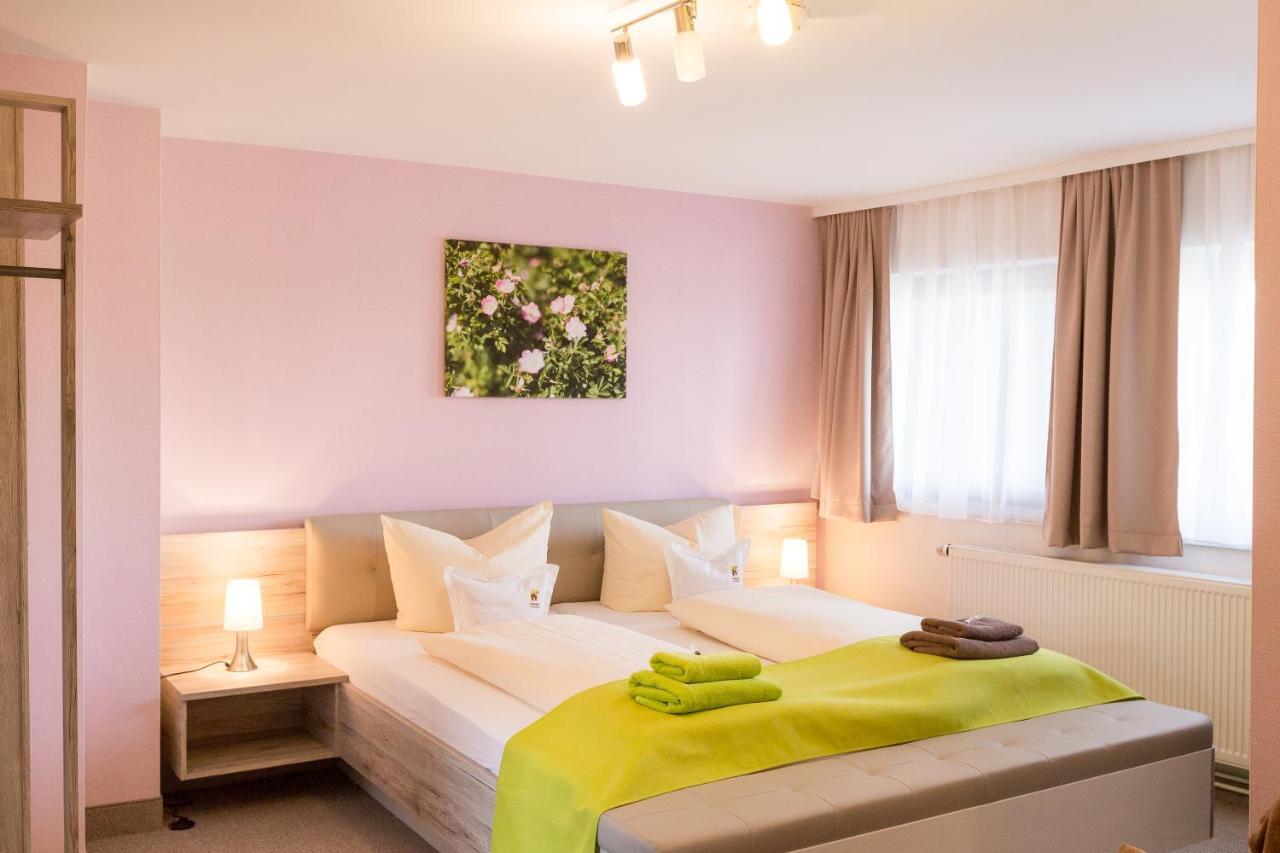 Kraeuterhotel Garni Zur Klostergrotte Nohra  Extérieur photo