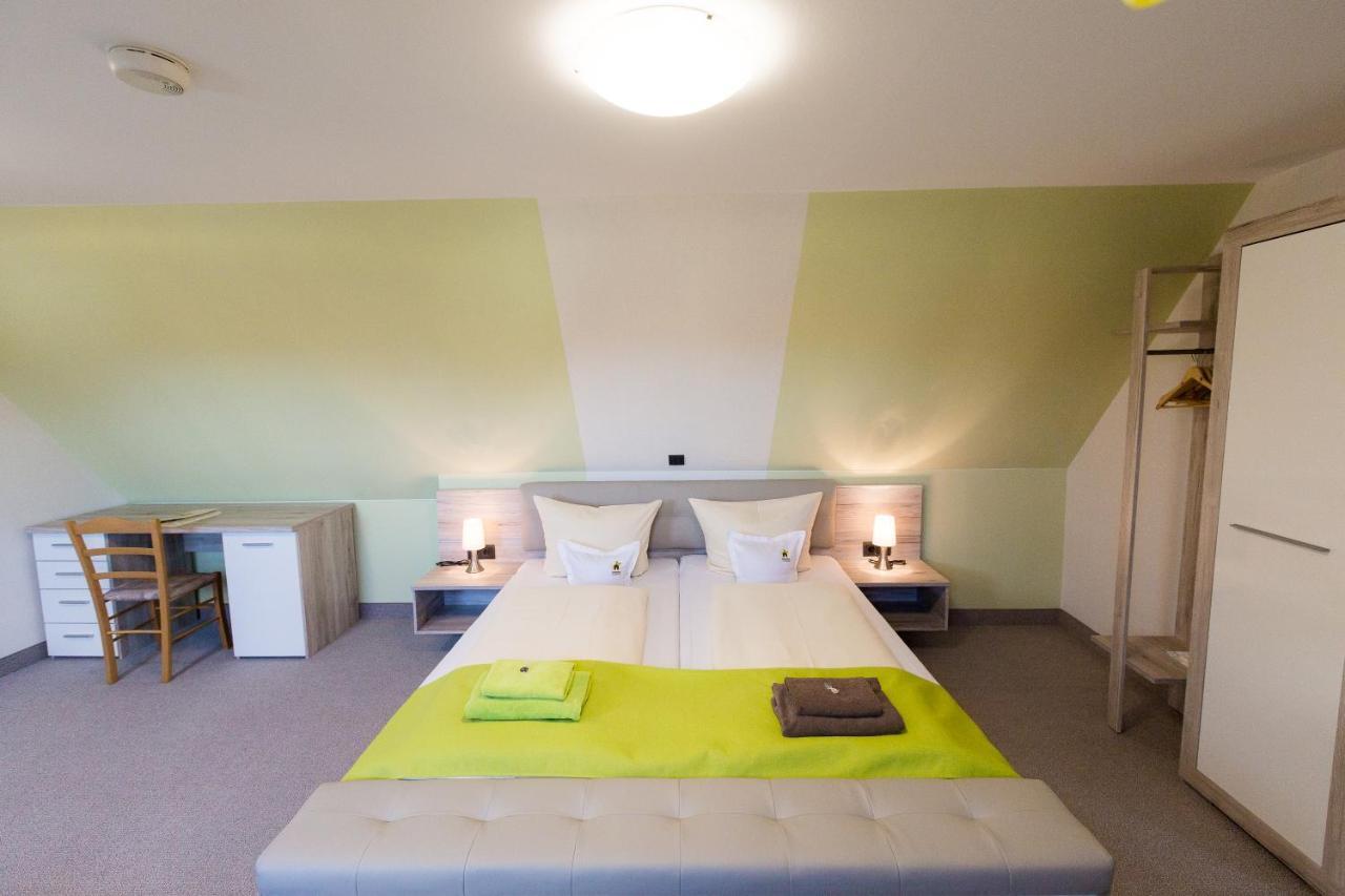 Kraeuterhotel Garni Zur Klostergrotte Nohra  Extérieur photo